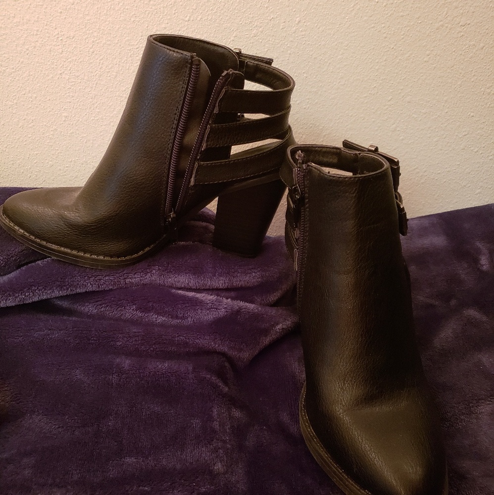 Wild Diva Black Boot Heels